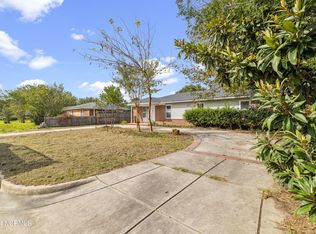 2703 Robeson St, Wilmington, NC 28405