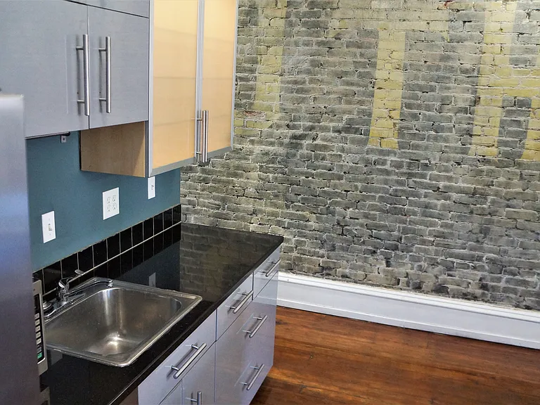 618 E Girard Ave #2 — Photo 19
