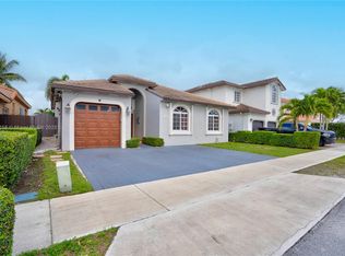 15347 SW 33rd Ln, Miami, FL 33185