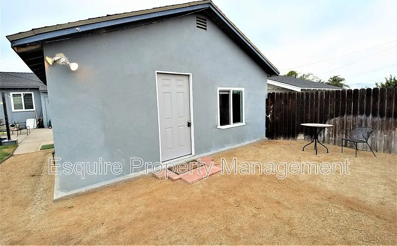 Studio, 1.0 bath, 200 sqft, $1,495 — Photo 1