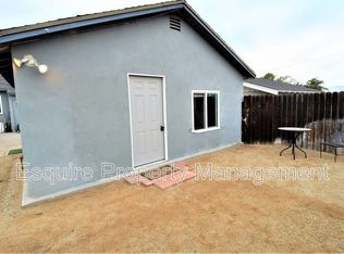 138 Oak St, Camarillo, CA 93010