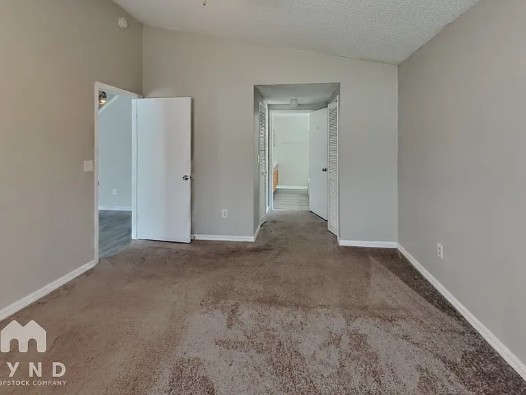 8655 Wellington Loop — Photo 12