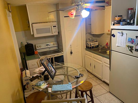 3rd image of 717 N 7th St Floor 3