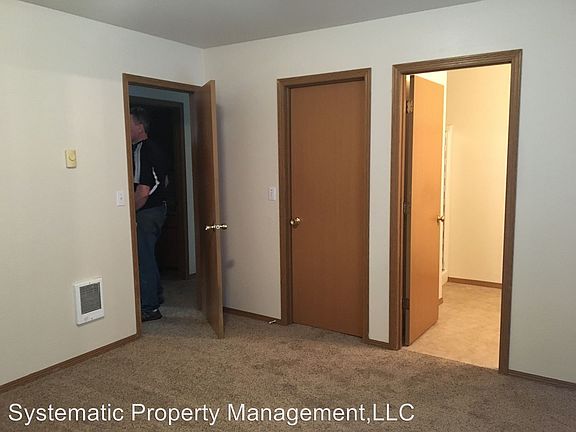 5th image of 9614 362nd St E