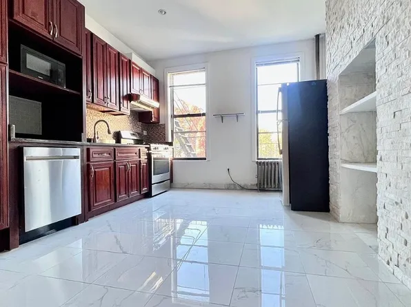 842 Bushwick Avenue image 1 of 8