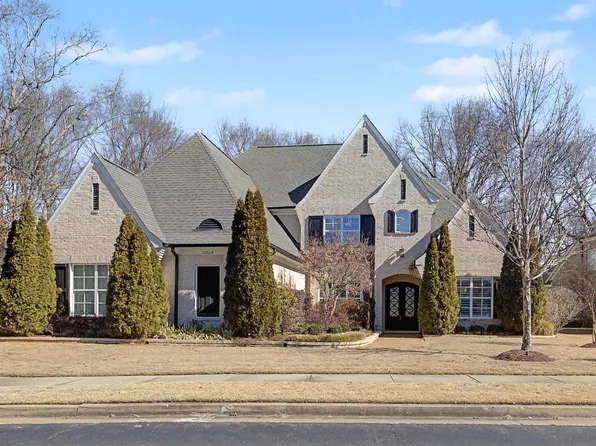 10204 Maple Run Dr, Lakeland, TN 38002