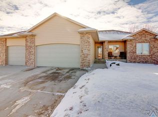 7513 W 15th St, Sioux Falls, SD 57106