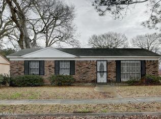 212 Town Homes Loop, Lafayette, LA 70501