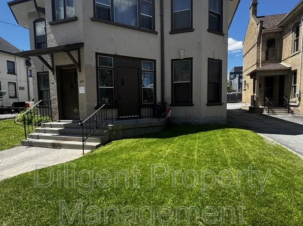 451 Water St APT 4, Peterborough, ON K9H 3M2
