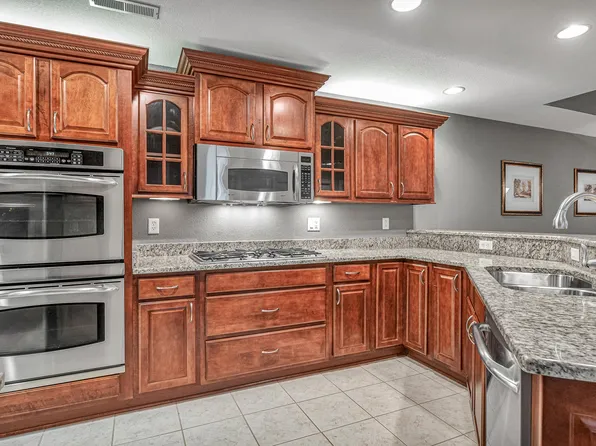 4666 Sagewood Cir Unit 3, Pleasant Prairie, WI 53158