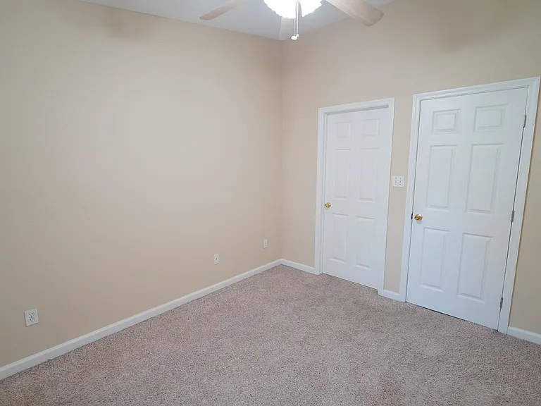 847 W Georgia St #2 — Photo 31