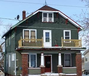 1st image of 712 S Water St