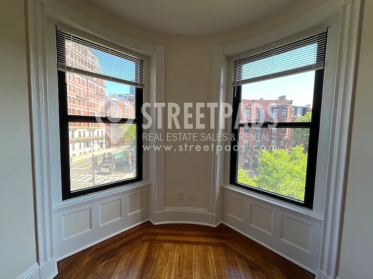 504 Beacon St #22 — Photo 4