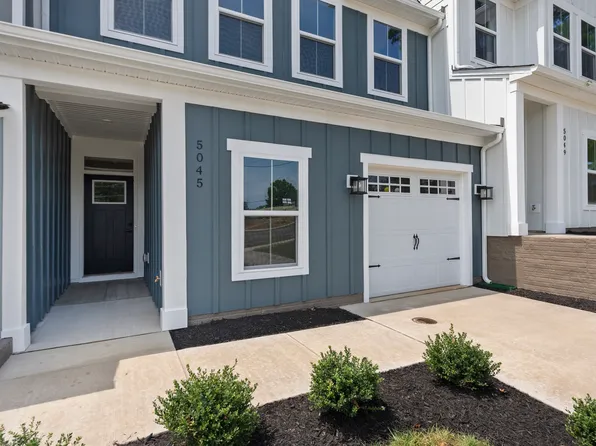 5045 Medmont Cir, Roanoke, VA 24018