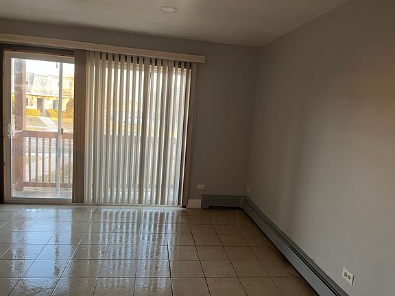 3rd image of 15160 El Cameno Real Dr APT 1S