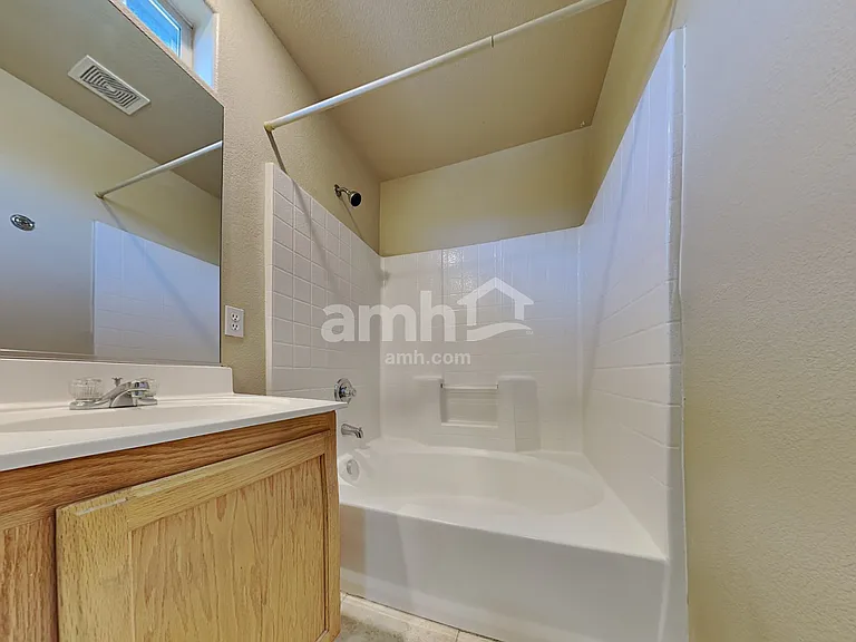 10427 Sweet Juliet St — Photo 16