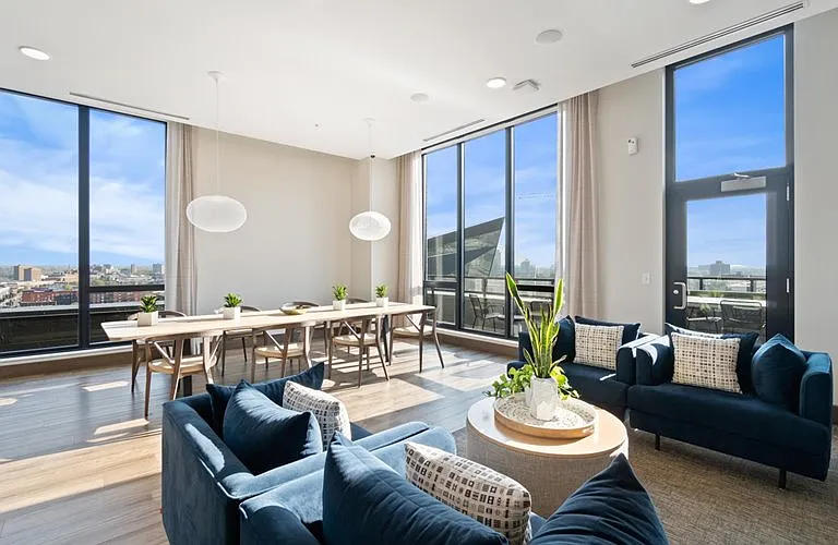 240 Park Avenue — Photo 80