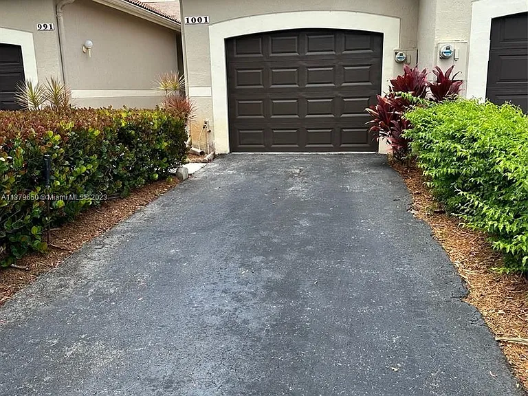 1001 Sorrento Dr — Photo 10