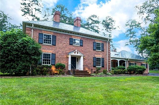 1st image of 4 Berkshire Dr