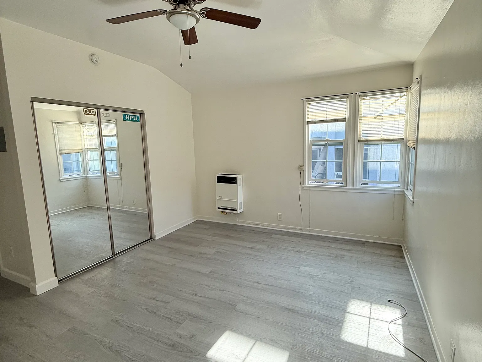 Studio, 306 sqft, $1,450 — Photo 1