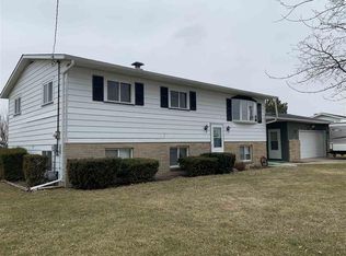 3738 Three Mile Rd, Bay City, MI 48706