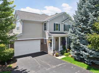 294 Larsdotter Ln, Geneva, IL 60134
