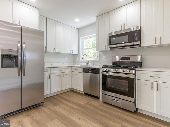 5th image of 5506 Joplin St