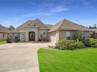 1045 Cypress Crossing Dr, Madisonville, LA 70447