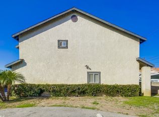 208 W Olympic Ln, Montebello, CA 90640