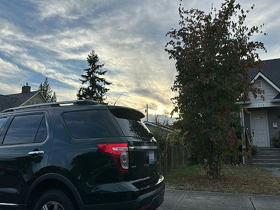 2nd image of 1414 Lombard Ave