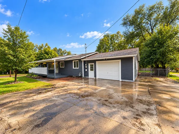 729 Jay St, Belding, MI 48809