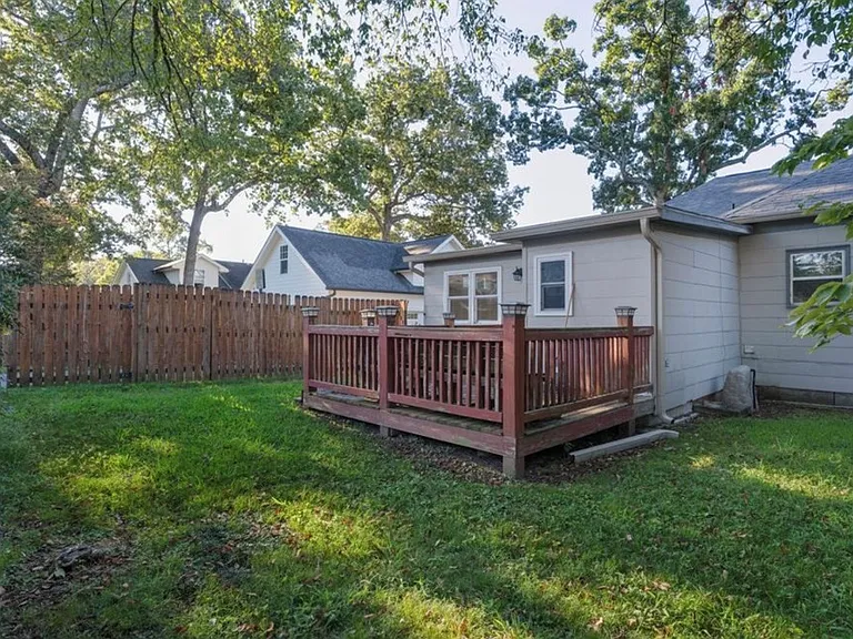 423 Money Tree Ln — Photo 27