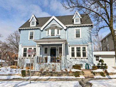 1604 East Newport AVENUE, Milwaukee, WI, 53211