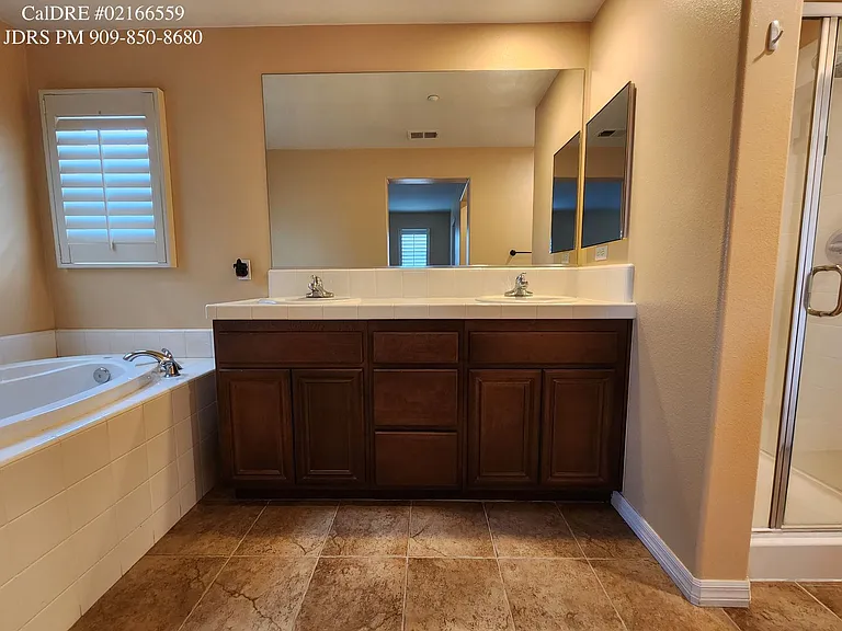 4135 Garvey Way — Photo 9