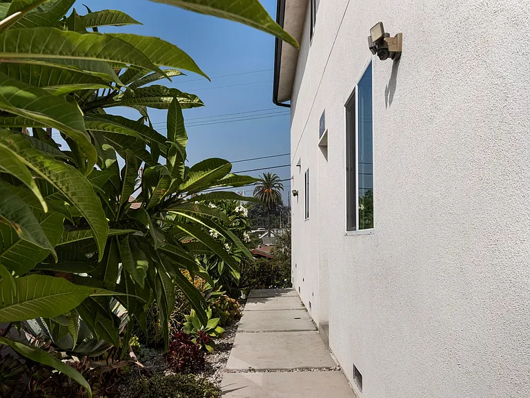 960 1/2 S Breed St — Photo 25
