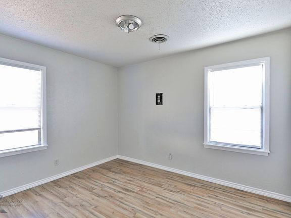 5th image of 5282 S 7th St