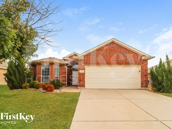 1104 Hearthstone Dr, Burleson, TX 76028