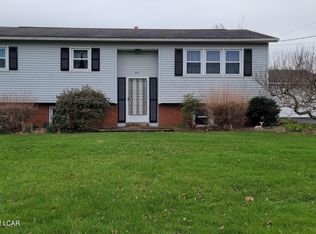 613 Saint Johns Rd, Drums, PA 18222