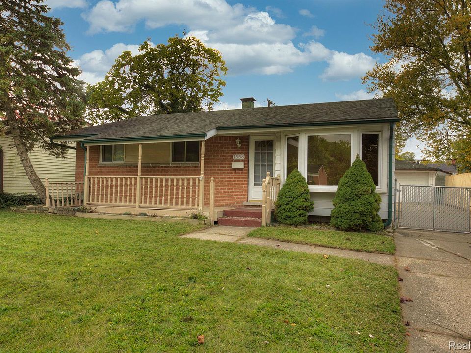 1st image of 1558 Gloria St