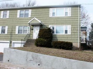 182 Goldenrod Ave, Bridgeport, CT 06606