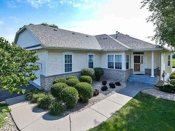 2nd image of 609 Holly Ln N