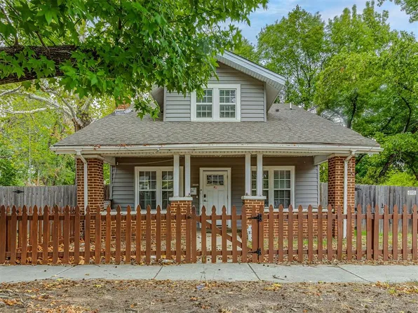 204 W Wallace St, Shawnee, OK 74801
