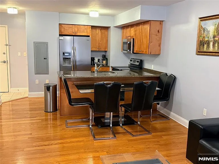 411 E Brinkerhoff Ave #410 — Photo 6