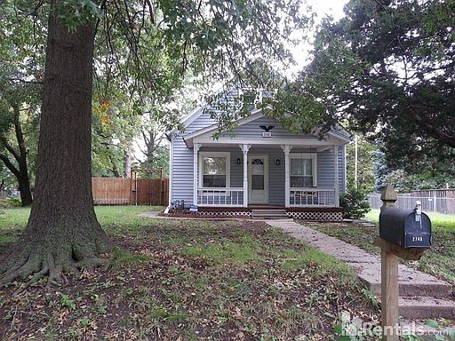 1st image of 2745 SE Wisconsin Ave