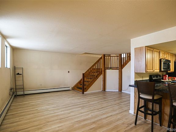 4th image of 921 Fairview Boulevard #13