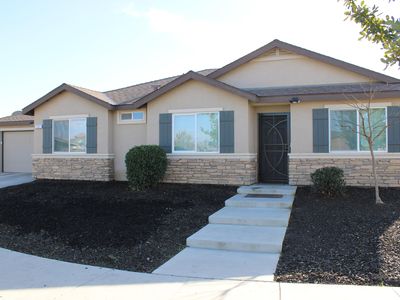 737 W Perez Avenue, Visalia, CA, 93291