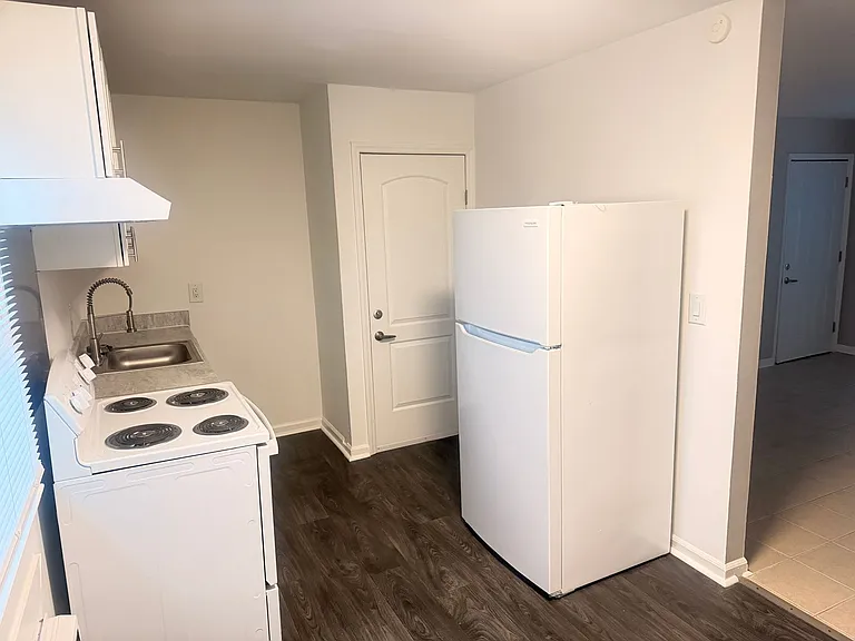 4131 Conway Ave — Photo 4