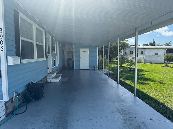 3rd image of 3906 Voorne St