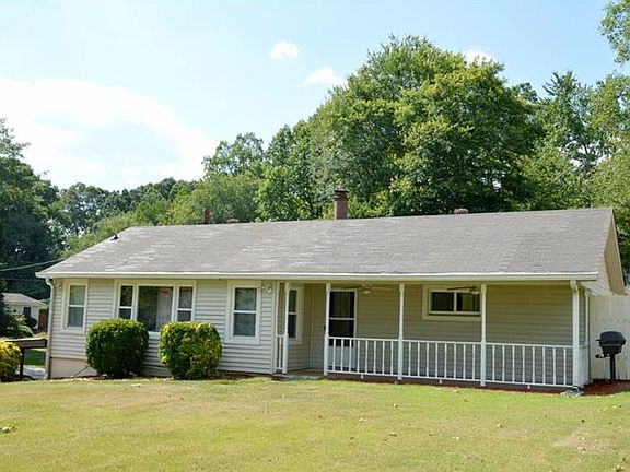 3rd image of 147 N Woodland Dr