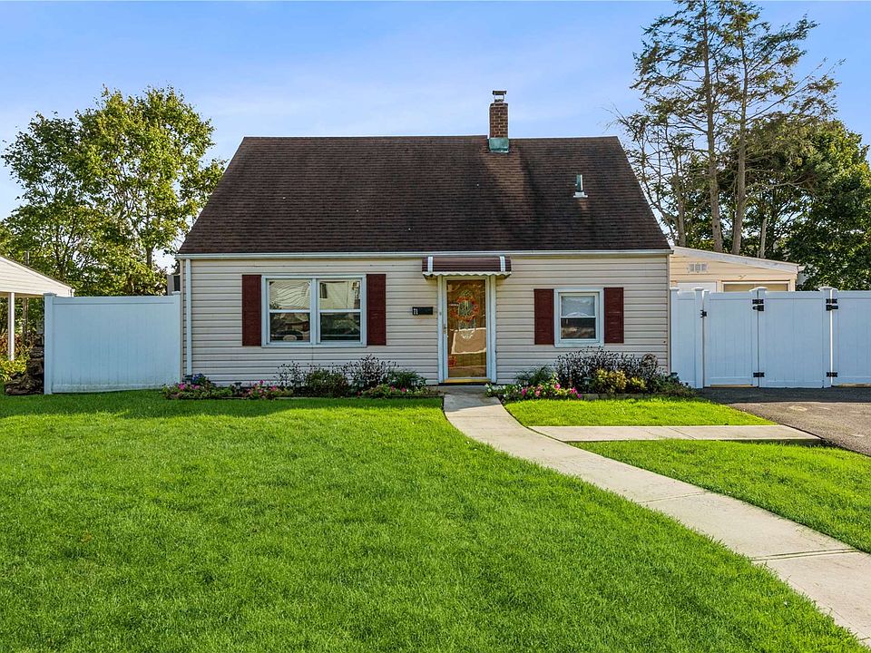 71 Mill Lane, Levittown, NY 11756 Zillow